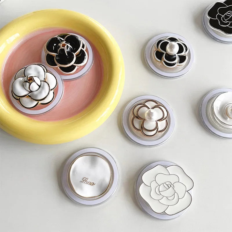Geometric Love Camellia Magnetic Bracket 3