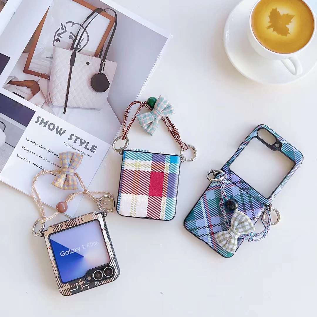 Samsung Zflip 6 side buckle plaid phone case 3